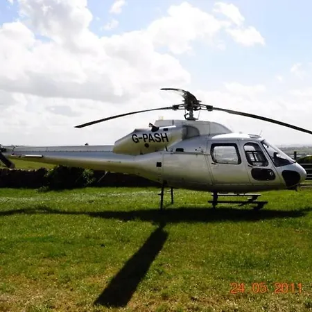 Model Farm Farm stay *