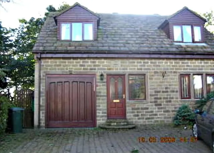 Model Farm Брадфорд